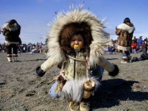 Bambina Inuit